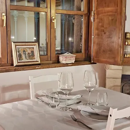 Refugio Del Cares Casa di campagna *