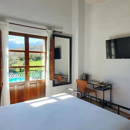 Refugio Del Cares * Ortiguero