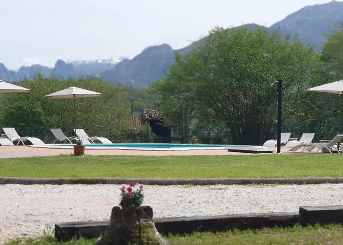 Refugio Del Cares Ortiguero