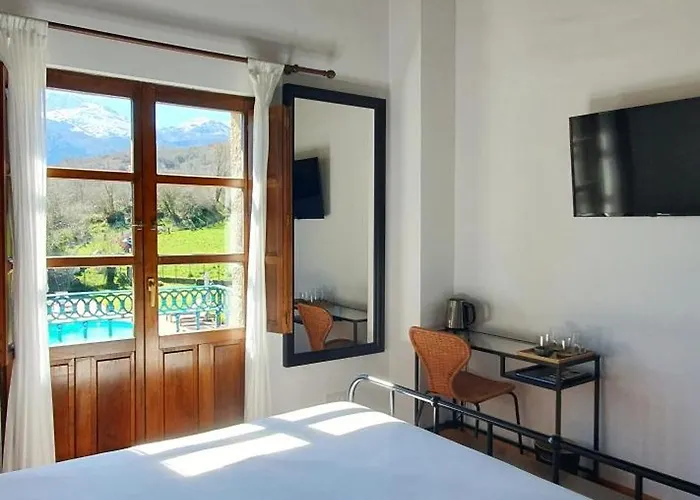 Refugio Del Cares * Ortiguero